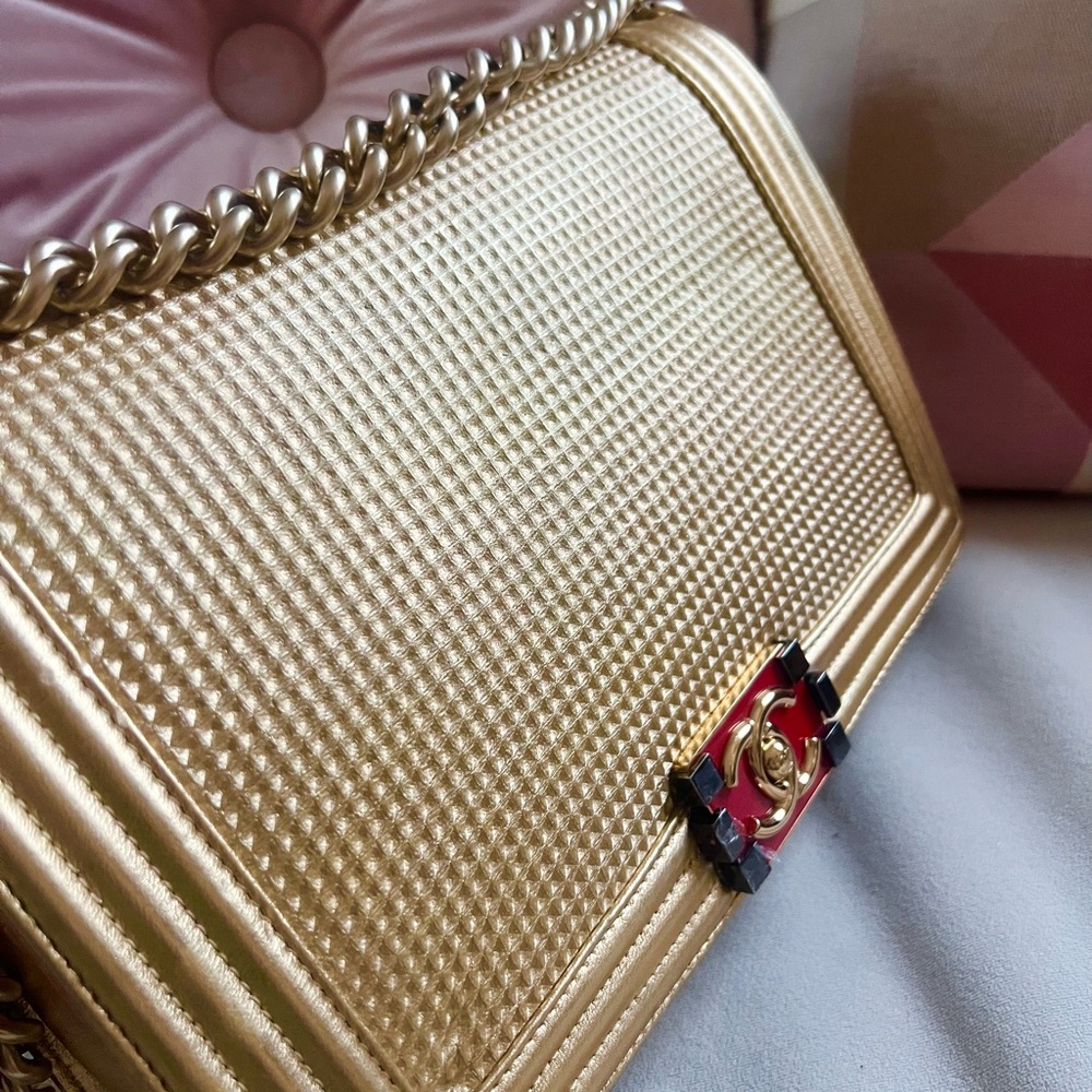 Chanel Metallic Gold Boy Bag - Picture 2 of 8